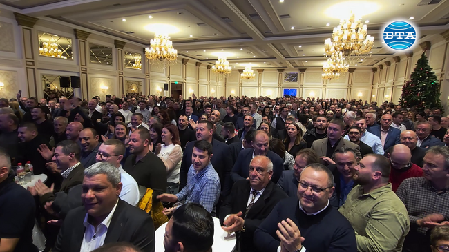  Членове и симпатизанти на ДПС от цялата страна отбелязаха 35-ата годишнина от създаването на партията