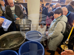 Хасково - храм "Св. св. Архангели Михаил и Гавраил" - неделна литургия