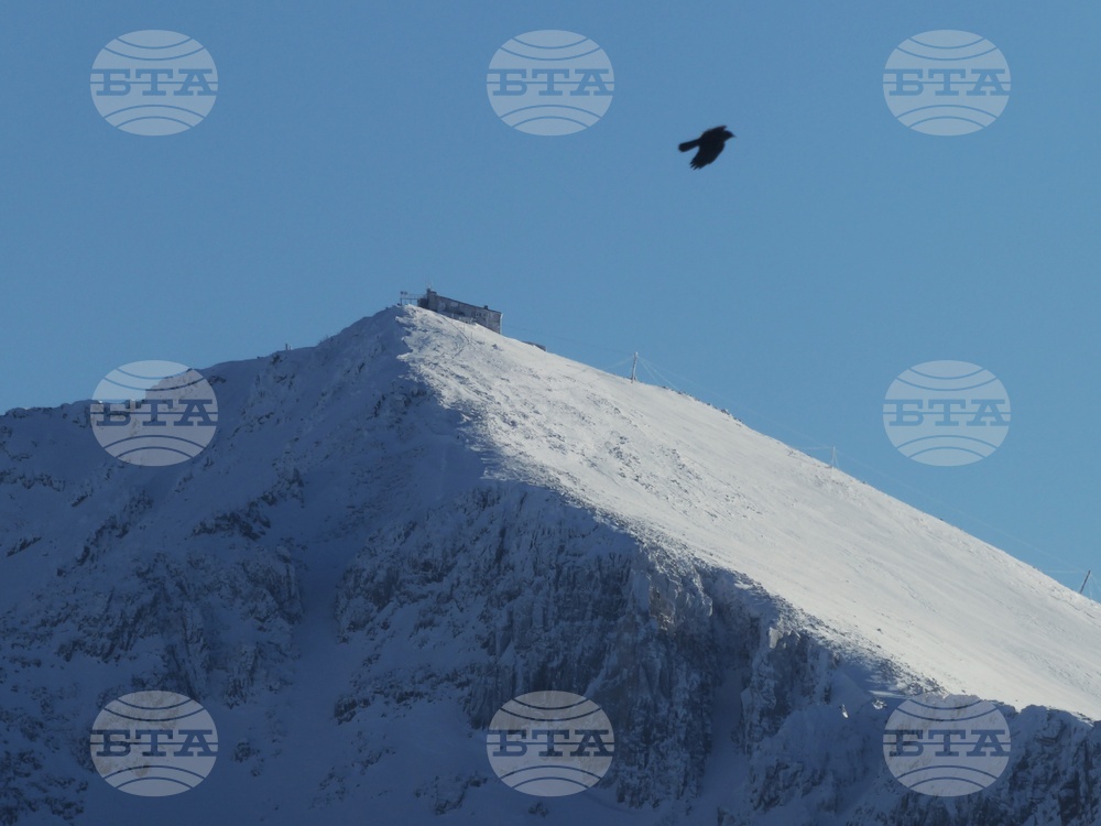 Good Mountain Hiking Conditions on Tuesday