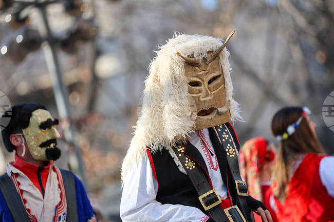 С Кукеровден и празника „Старци“ гонят злото в шест села от община „Родопи“ през почивните дни