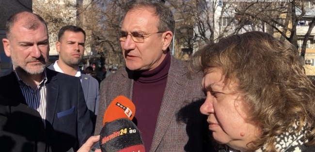 Борислав Гуцанов: По-добре е страната да има кабинет, отколкото да се стига до нови избори, но не на всяка цена