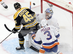 Islanders Bruins Hockey
