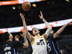 Jazz Magic Basketball