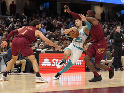 Hornets Cavaliers Basketball