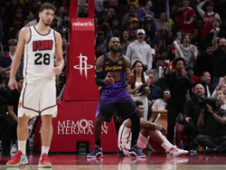 Lakers Rockets Basketball