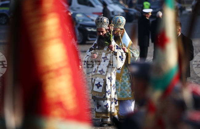 Йордановден - водосвет на бойните знамена