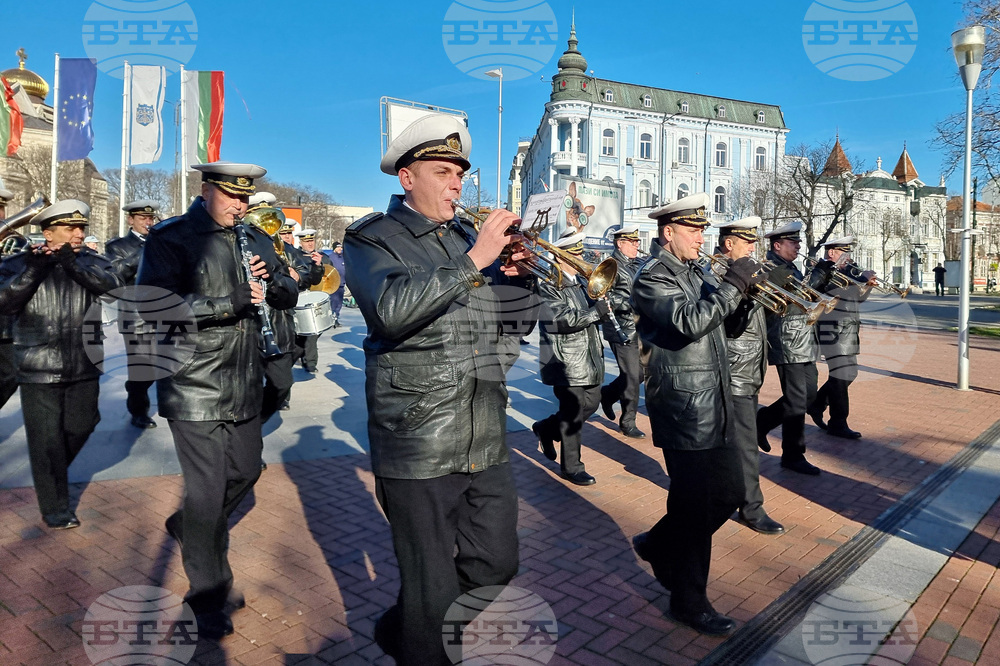 Варна - Богоявление - водосвет и освещаване на бойните знамена