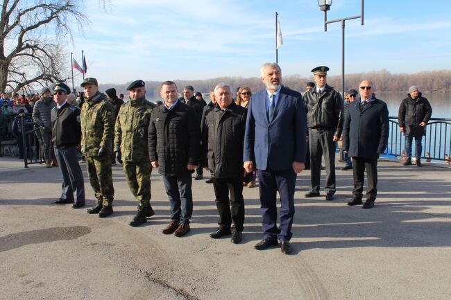 ОА Русе: Драгомир Драганов поздрави военнослужещите от Русе по случай Богоявление