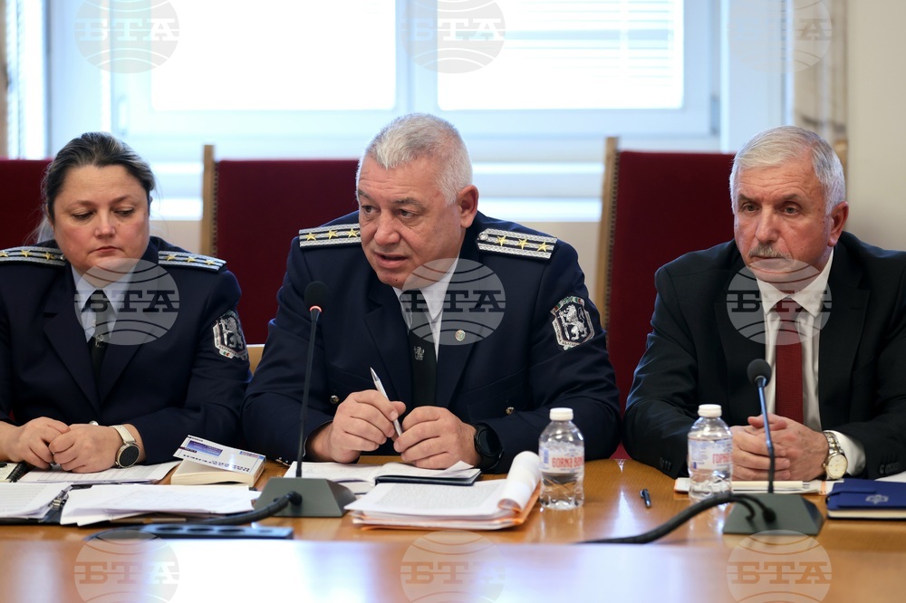 Народно събрание - кръгла маса