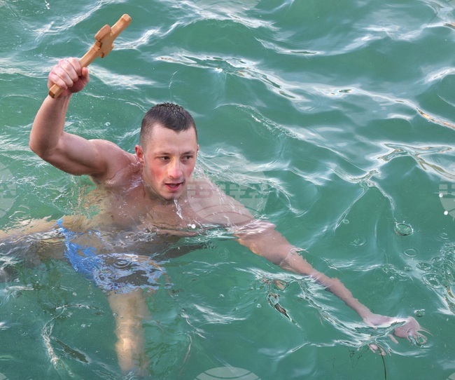 Варна - Богоявление - спасяване на кръста