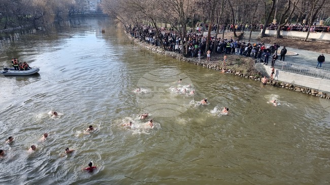 Ямбол ще отбележи Богоявление с водосвет, литийно шествие и ритуално спасяване на кръста от река Тунджа