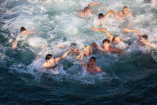 Бургас - Богоявление - спасяване на Светия кръст