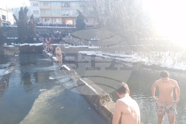 Троян - Йордановден - кръст - ритуал