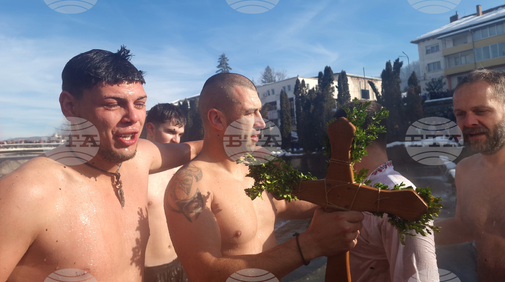 Троянци ще отбележат Йордановден с ритуал за спасяване на богоявленския кръст