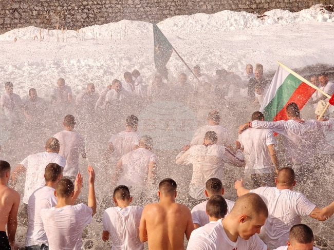 Самоков - Богоявление - кръст - ритуал