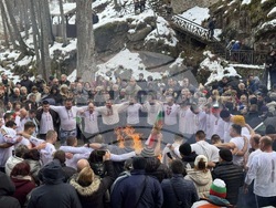 Ники Илчев хвана богоявленския кръст в курортен комплекс „Вили Костенец“