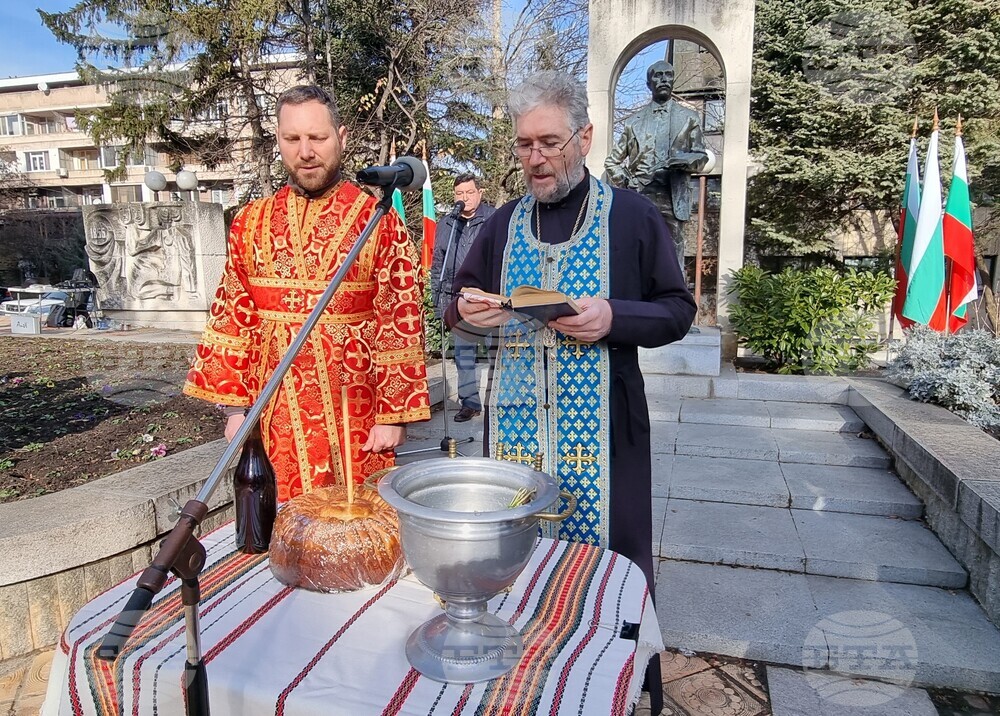 Шумен - бойни знамена - освещаване