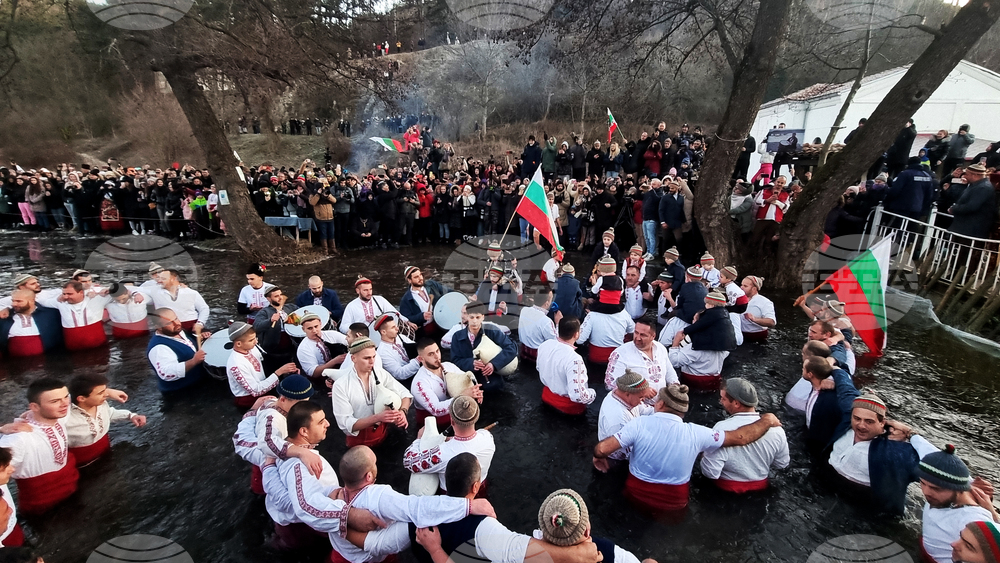 EPIPHANY - TRADITIONS - KALOFER