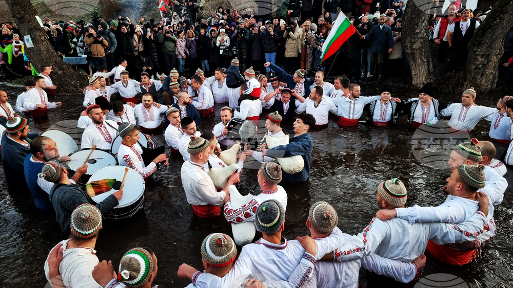 EPIPHANY - TRADITIONS - KALOFER