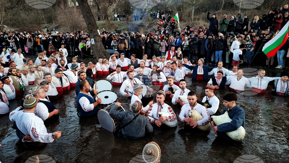 EPIPHANY - TRADITIONS - KALOFER