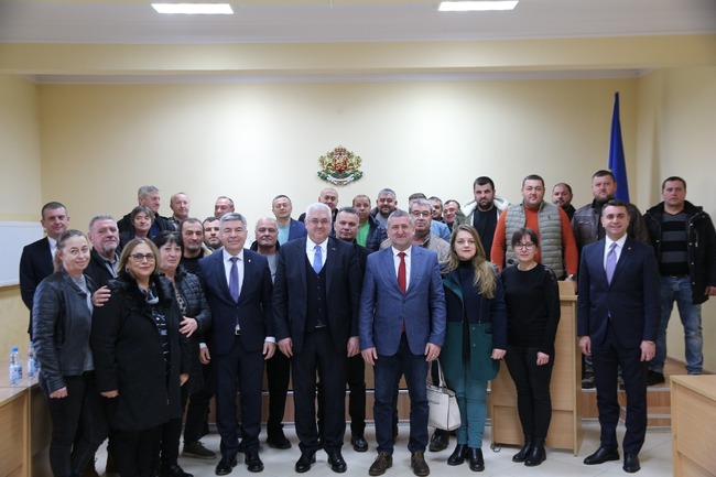 Isperih Mayor, Turkish Diplomats Discuss Cooperation to Develop Area