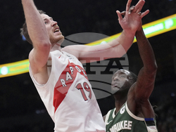 Bucks Raptors Basketball