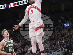 Bucks Raptors Basketball