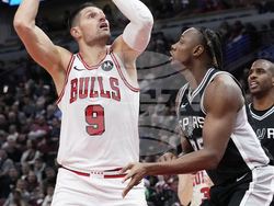 Spurs Bulls Basketball
