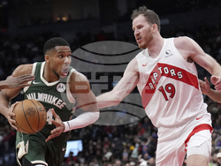 Bucks Raptors Basketball