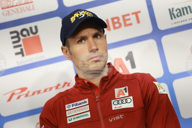 Сноубордистът Радослав Янков се класира пети в паралелния гигантски слалом в Скуол