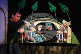 Бургас - Държавен куклен театър - "Снежанка и седемте джуджета" - генерална репетиция