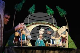 Бургас - Държавен куклен театър - "Снежанка и седемте джуджета" - генерална репетиция