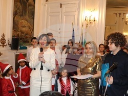 Коледен спектакъл в Париж изнесоха възпитаниците на Българското училище „Родна реч омайна“ в Бонди