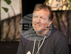 Бургас - Държавен куклен театър - "Снежанка и седемте джуджета" - среща с екипа