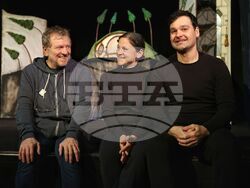 Бургас - Държавен куклен театър - "Снежанка и седемте джуджета" - среща с екипа