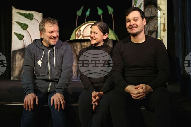 Бургас - Държавен куклен театър - "Снежанка и седемте джуджета" - среща с екипа