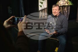 Бургас - Държавен куклен театър - "Снежанка и седемте джуджета" - среща с екипа