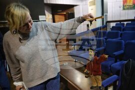 Бургас - Държавен куклен театър - кукла - дарение