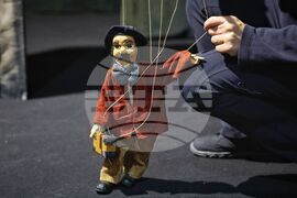 Бургас - Държавен куклен театър - кукла - дарение