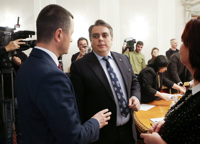 Бюджетната комисия прие на първо четене законопроект за събирането на приходи и извършването на разходи през 2025 г.