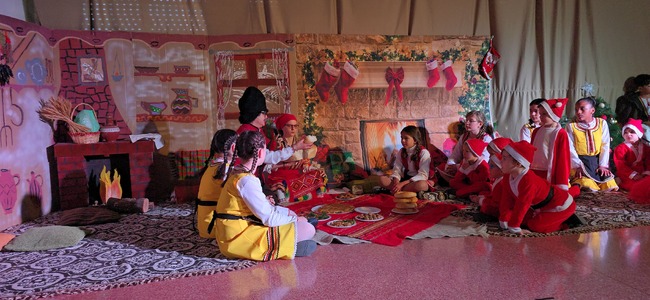 Коледно тържество се състоя в Българското неделно училище „Св. св. Константин и Елена“ в Ел Раал, Испания