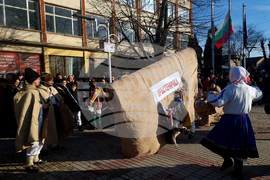 Тръстеник - Ивановден - „Кьорава кобила”