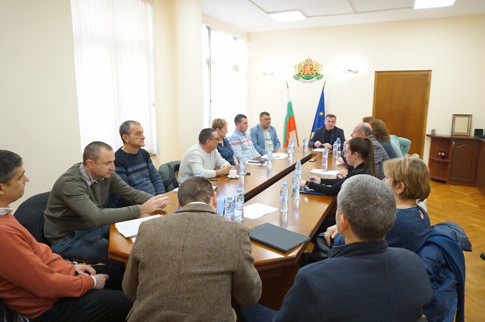 Алтернативни възможности за електрозахранване при извънредни ситуации и аварии бяха обсъдени в Областната администрация в Хасково