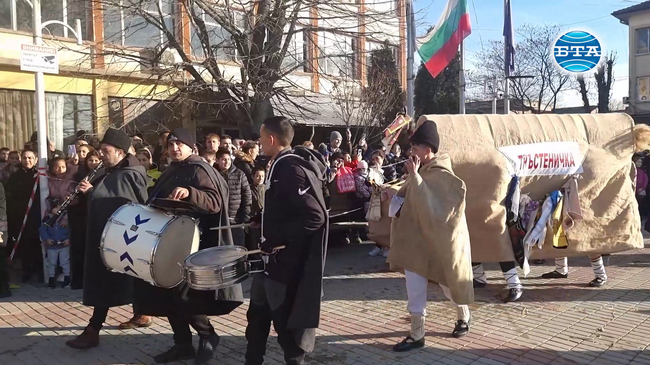 Обичаят „Кьорава кобила“ бе пресъздаден в град Тръстеник
