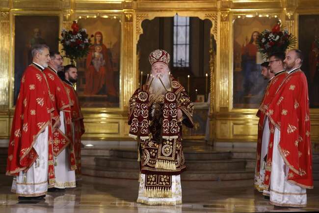 ФЕНА: В православния катедрален храм в Сараево беше отслужена литургия по случай Коледа