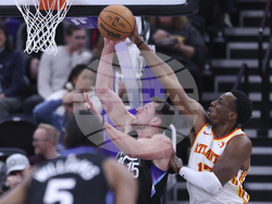 Hawks Jazz Basketball