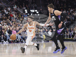 Hawks Jazz Basketball