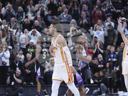 Hawks Jazz Basketball