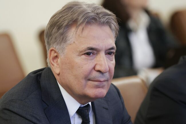 След покана от Министерството на икономиката "Монди Груп" е приела среща, на която да бъде обсъдено бъдещето на завода на компанията в Стамболийски, съобщиха от ведомството