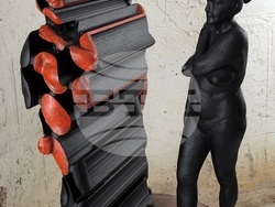 Изложбата „Вибрации - Флуидното движение на човешкото тяло“. Снимка: Галерия „Мисията“